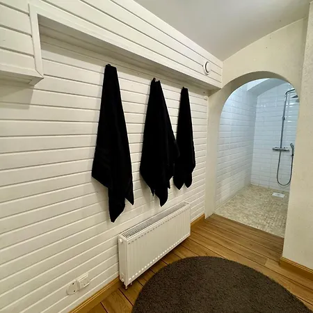 Kesklinna Laeheduses Appartamento *